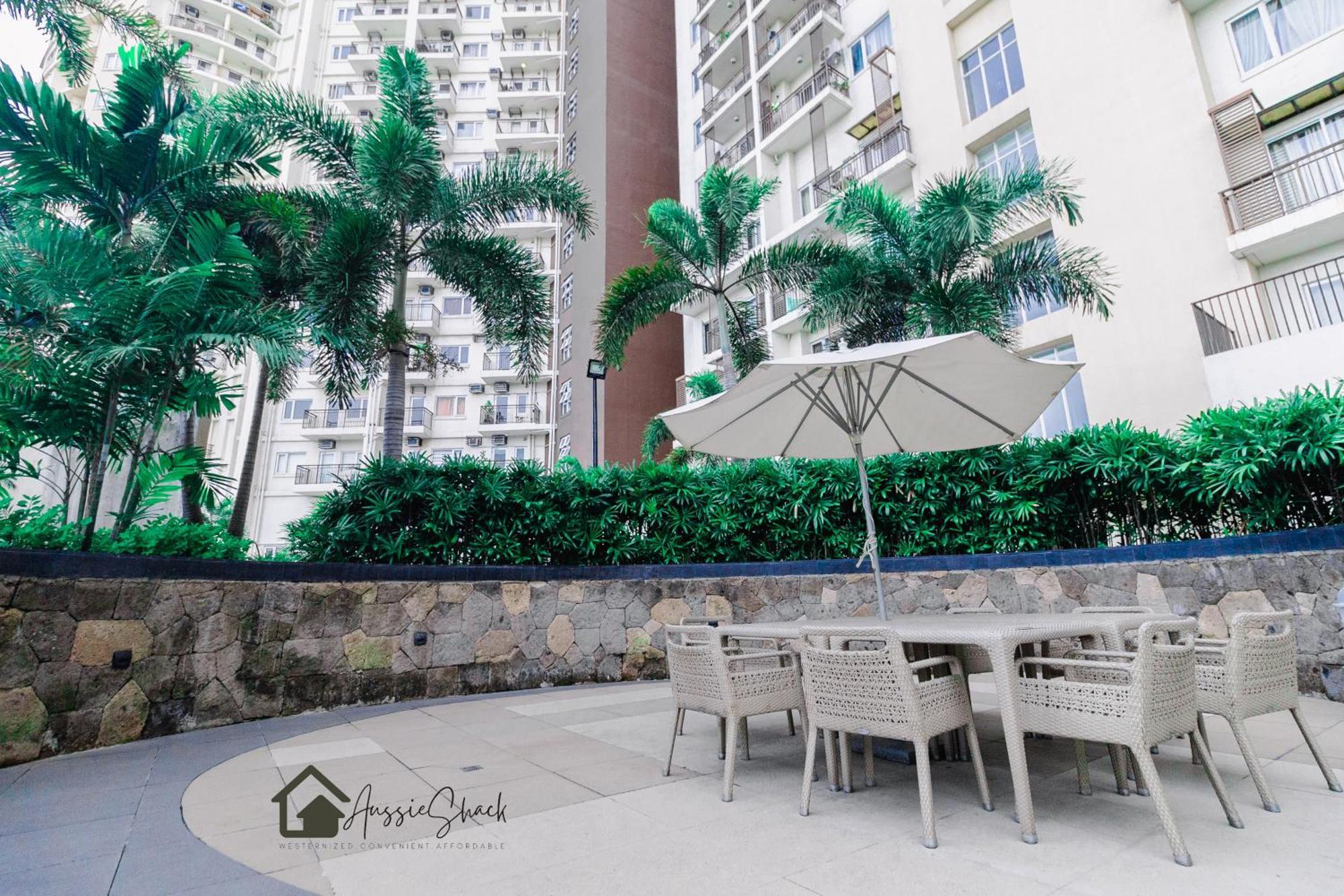 Aussie Shack - 2Br Modern Condo With Skyline View Manila Esterno foto
